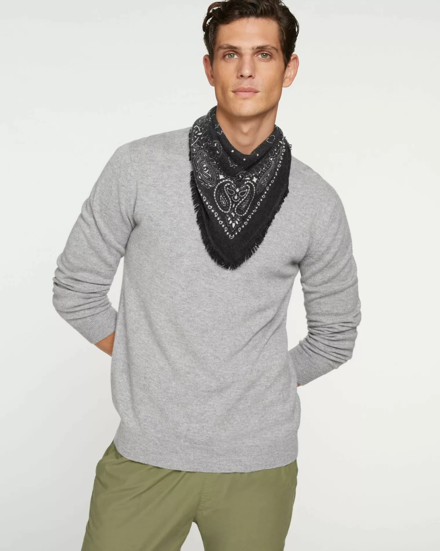 Kujten Sweaters & Sweatshirts>Basic Long Sleeves Cashmere Sweater Gris Chine